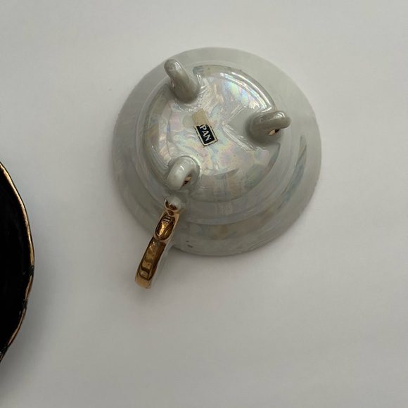 Vintage Nasco 3 Footed Lusterware Pink Flower on Black Tea cup and saucer - Picture 3 of 4